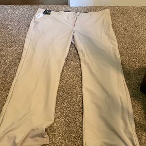 Roundtree and york performance khaki pants 44x34